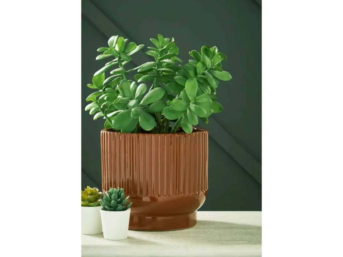 Mor Furniture Avalyah Short Indoor/Outdoor Planter Vase In Burnt Umber