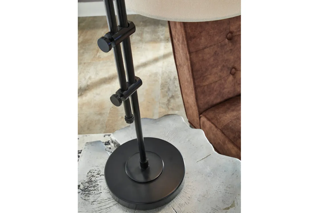 Mor Furniture Baronvale Floor Lamp In Black
