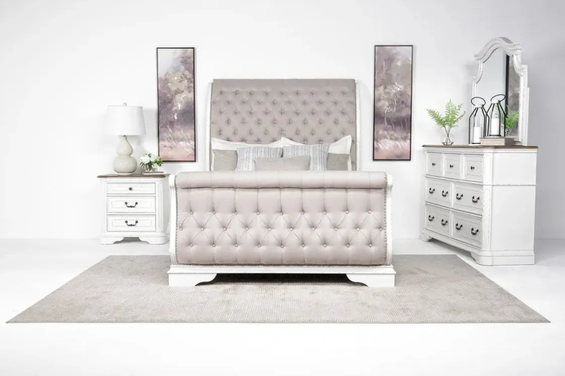 Mor Furniture Bellevue Dresser In Antique White & Walnut