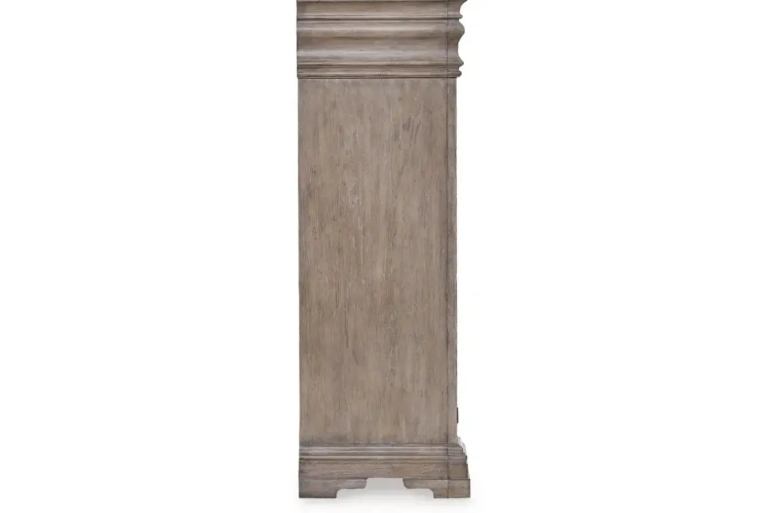 Mor Furniture Blairhurst Chest In Light Grayish Brown