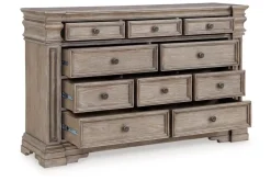 Mor Furniture Blairhurst Dresser In Light Grayish Brown