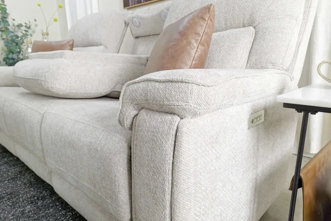 Mor Furniture Cannes 3 Power Theater Sofa W/ Immersive Sound In Maze Tan