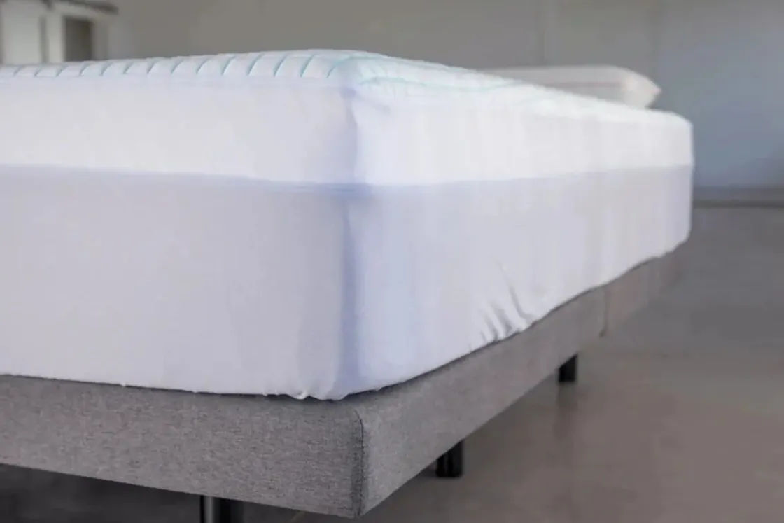 Mor Furniture Cooling Ice Mattress Pad Protector In White, Twin