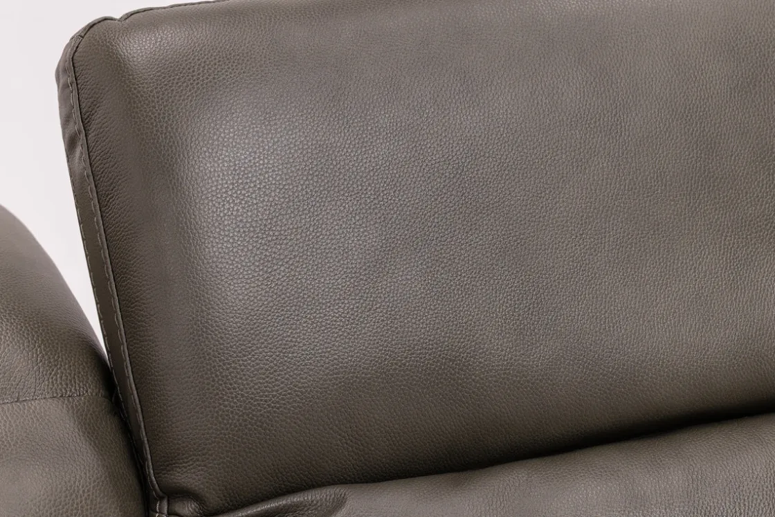 Mor Furniture Cove 5 Piece 2 Power Sectional In Gray Leather