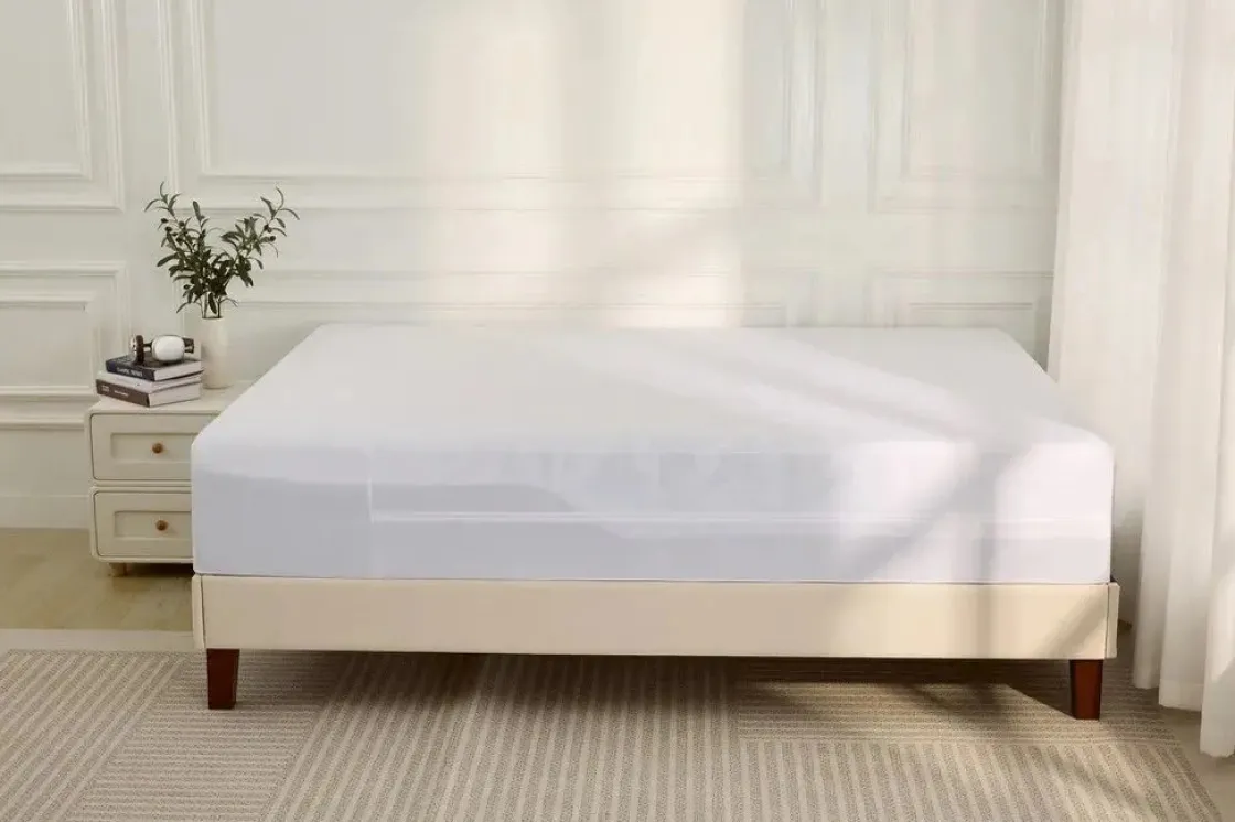 Mor Furniture Encased Mattress Protector In White, Twin