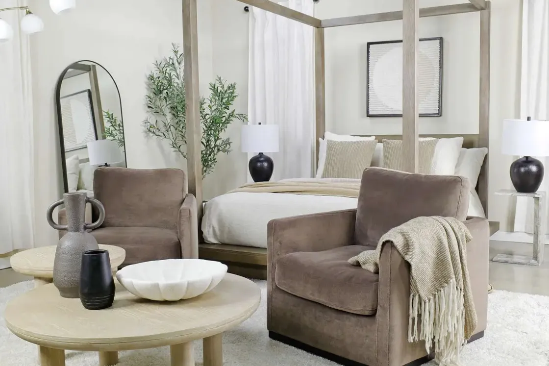 Mor Furniture Flax Swivel Chair In Coffee Leather