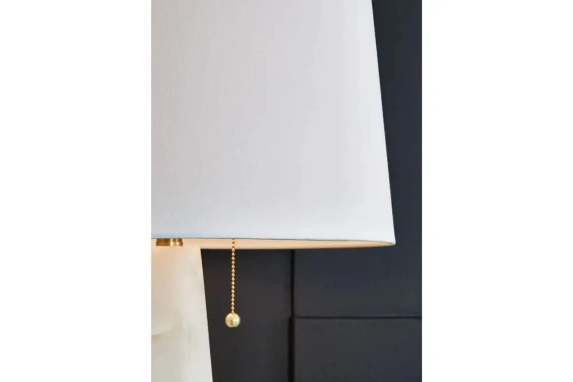 Mor Furniture Laurellen Table Lamp In White