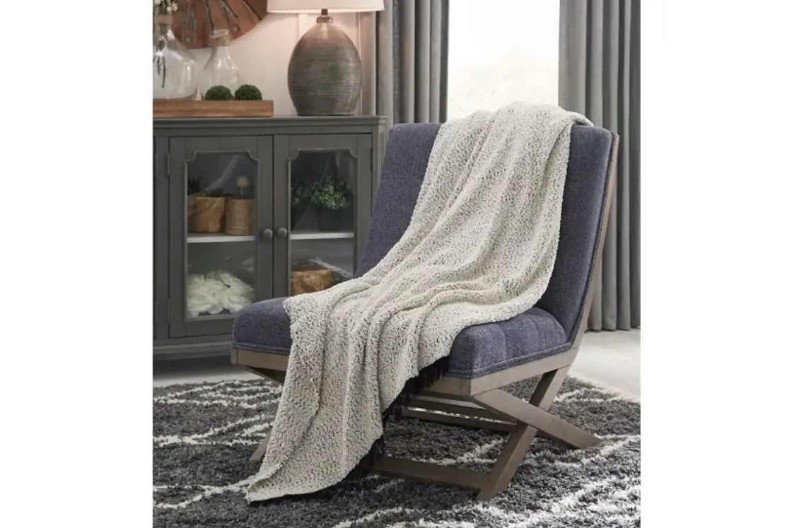 Mor Furniture Leonita Throw Blanket In Black & White
