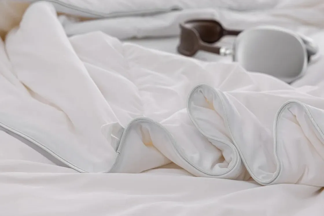 Mor Furniture Mlily Super Cooling Duvet Insert In White, Queen