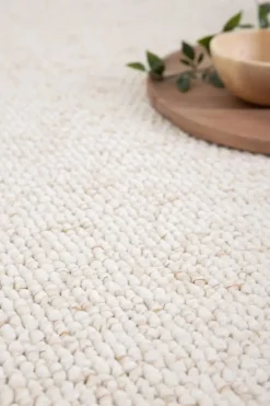 Mor Furniture Pablo Linea Rug In Ivory & Sand, 5’ X 7’