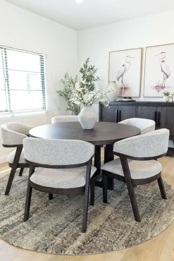 Mor Furniture Riley Round Dining Table & 5 Chairs In Carbonite