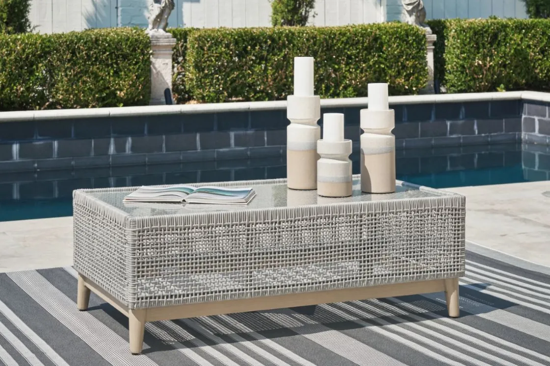 Mor Furniture Seton Creek Outdoor Coffee Table In Gray