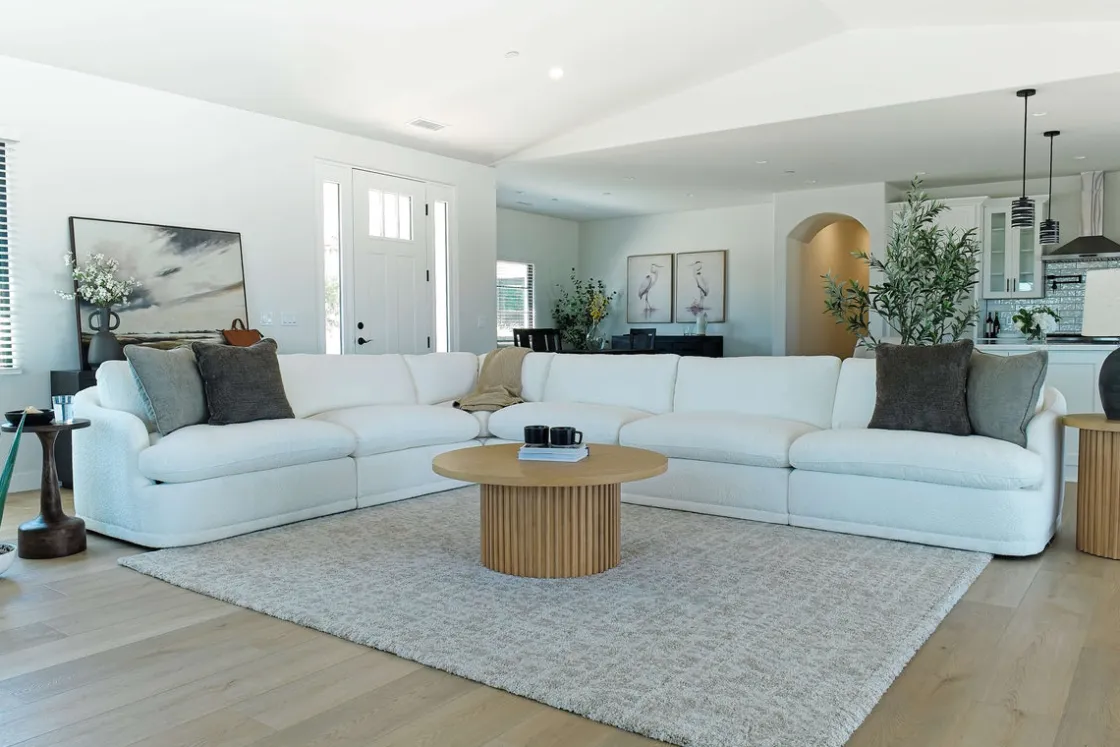 Mor Furniture Stratus 6 Piece Sectional In Aline Saddle Leather