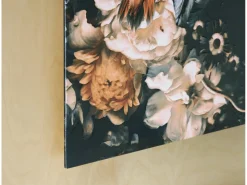 Mor Furniture Valfer Female W/ Floral Wall Art