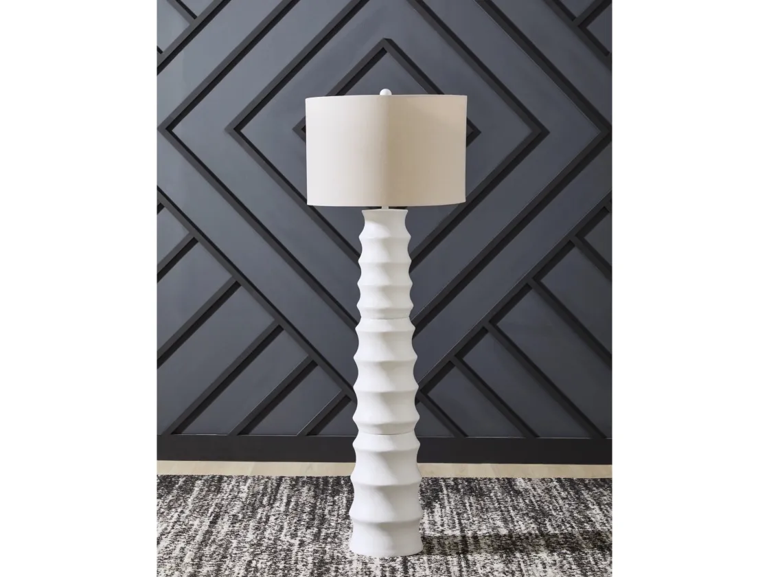 Mor Furniture Veraleigh Floor Lamp In White